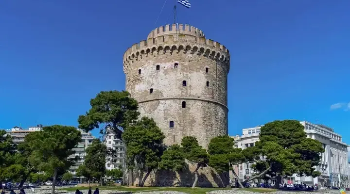 La Tour blanche de Thessalonique Réservez un vol pas cher pour Thessalonique et découvrez la Tour Blanche