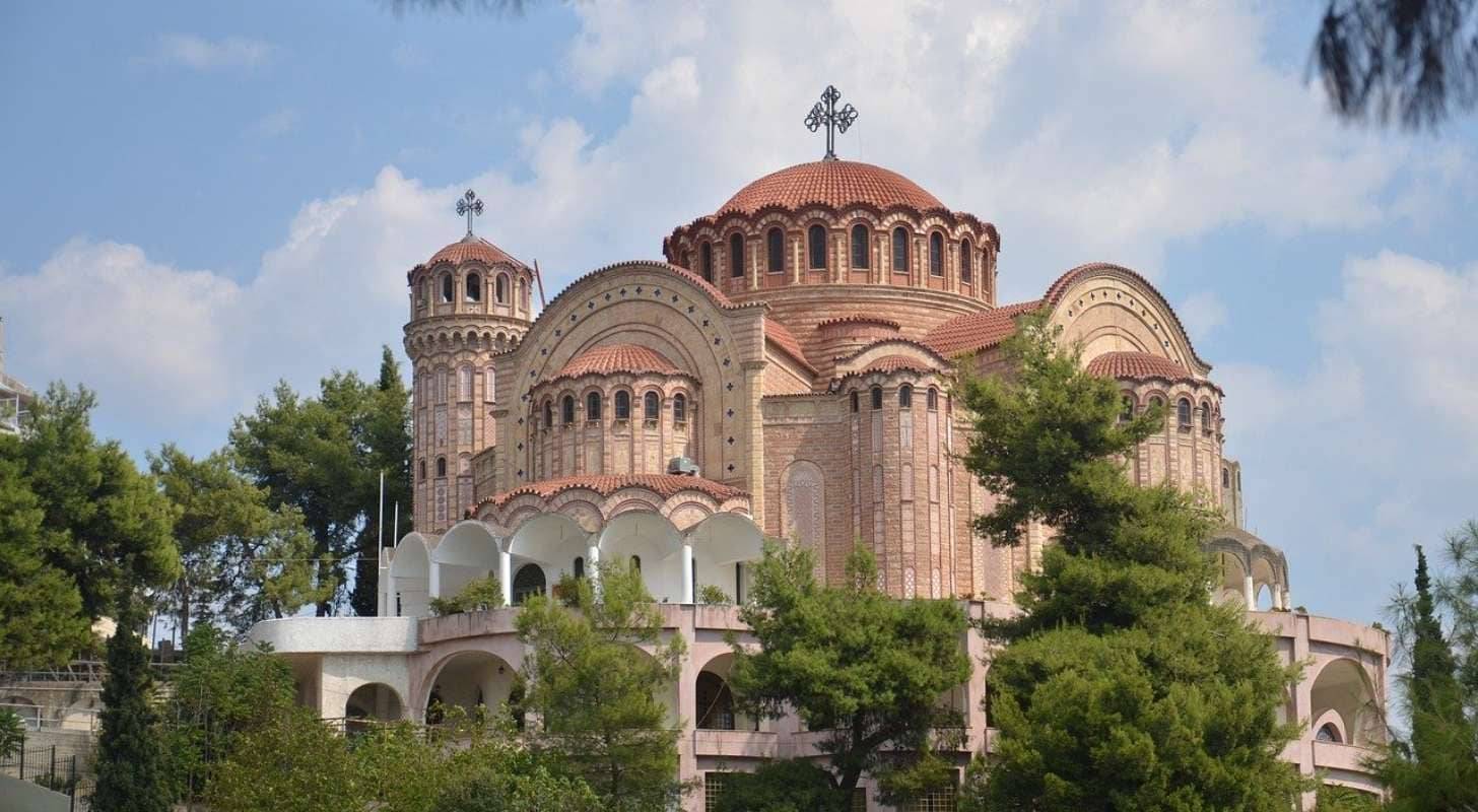 Réservez votre voyage en Grèce au meilleur prix et visitez la basilique Hagios Demetrios à Thessalonique