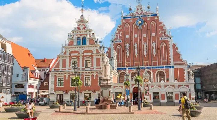 Vol pas cher pour Riga, explorez la vieille ville au charme médiéval Vol pas cher pour Riga, explorez la vieille ville au charme médiéval