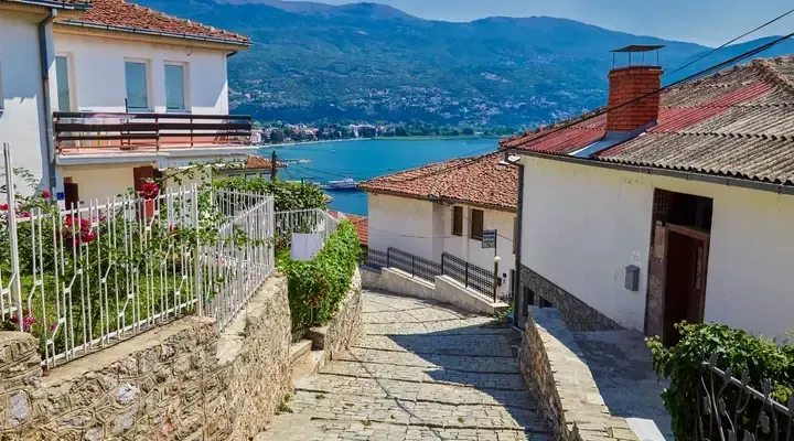 Un exemple d'architecture typique d'Ohrid Réservez un vol pour Ohrid, admirez l’architecture typique de la ville