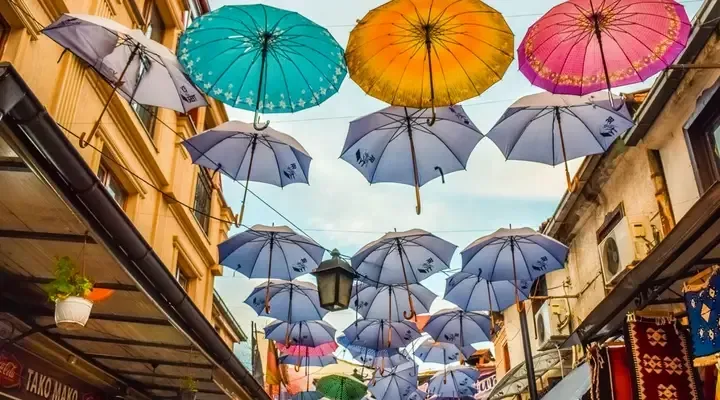 Le quartier du Vieux Bazar à Skopje Billet d’avion pas cher pour Skopje, flânez dans le Vieux Bazar