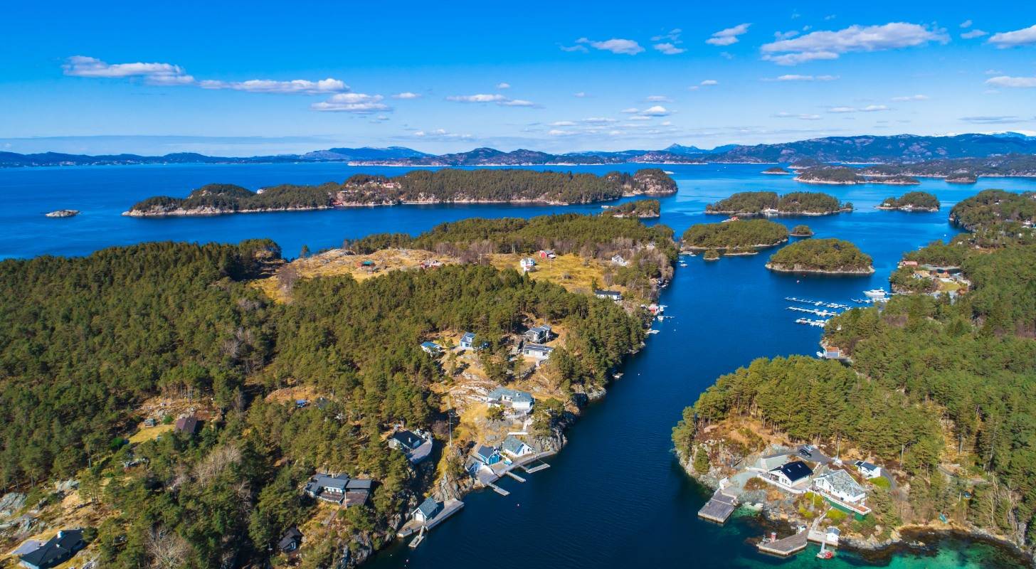 Profitez d’une vue imprenable sur la mer, réservez facilement votre vol et hôtel à Bergen