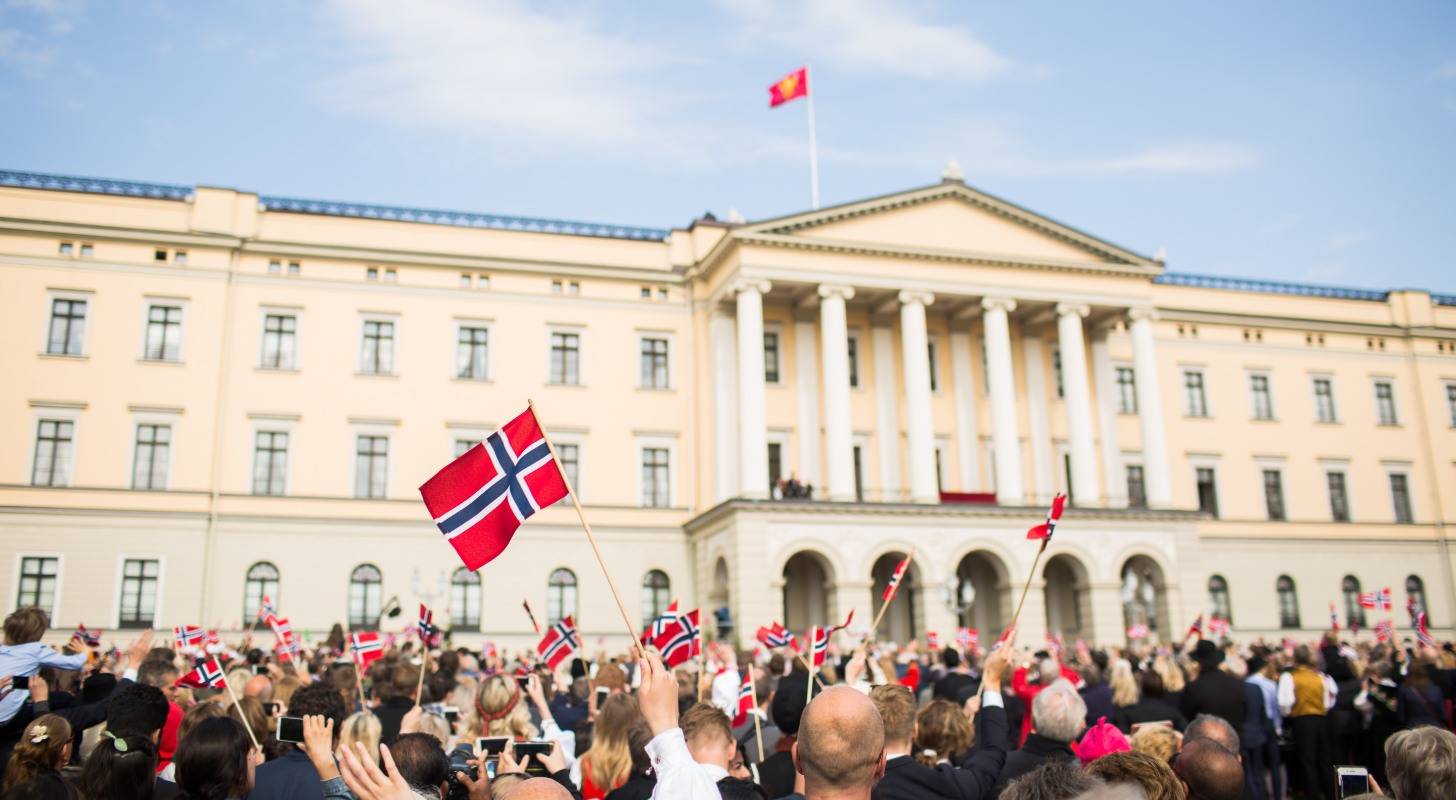 Vol pas cher pour Oslo, découvrez le Palais royal