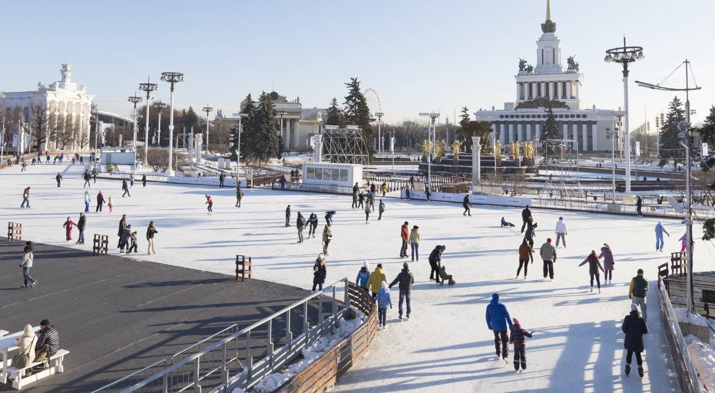 Voyage à Moscou, découvrez la patinoire du parc Gorky