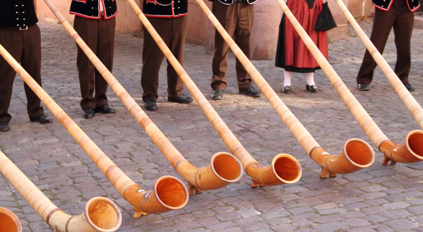 Voyage à Zurich, musique traditionnelle avec la cor des Alpes