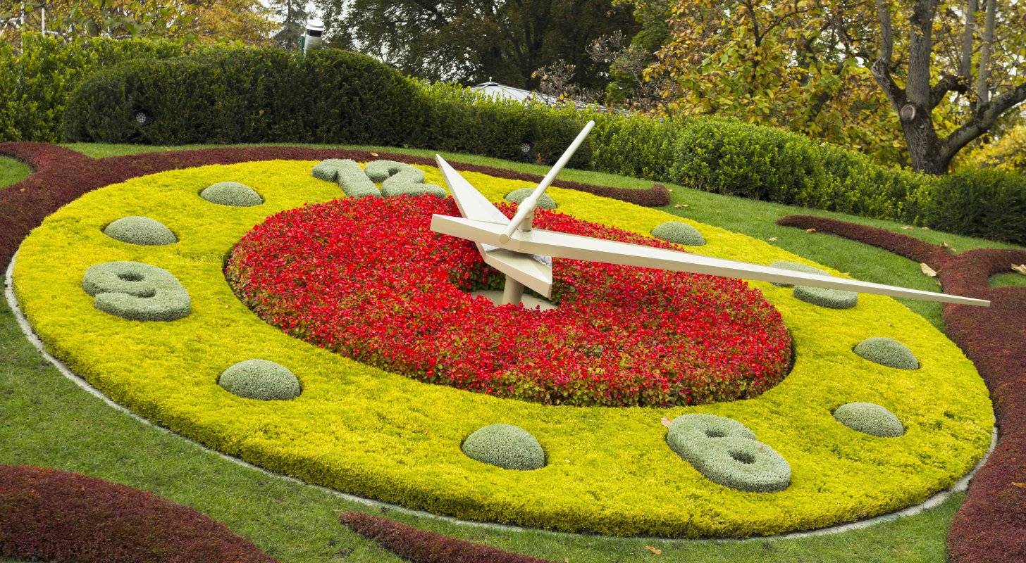 Vol pas cher pour Genève, découvrez l’horloge fleurie