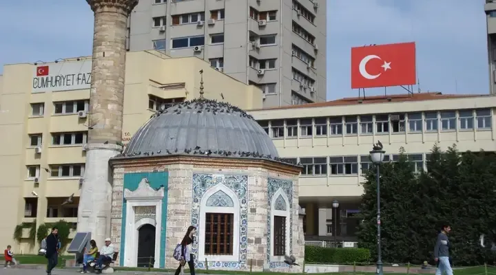 La Mosquée de Konak d'Izmir Billet d’avion pour Izmir, visite de la Mosquée de Konak