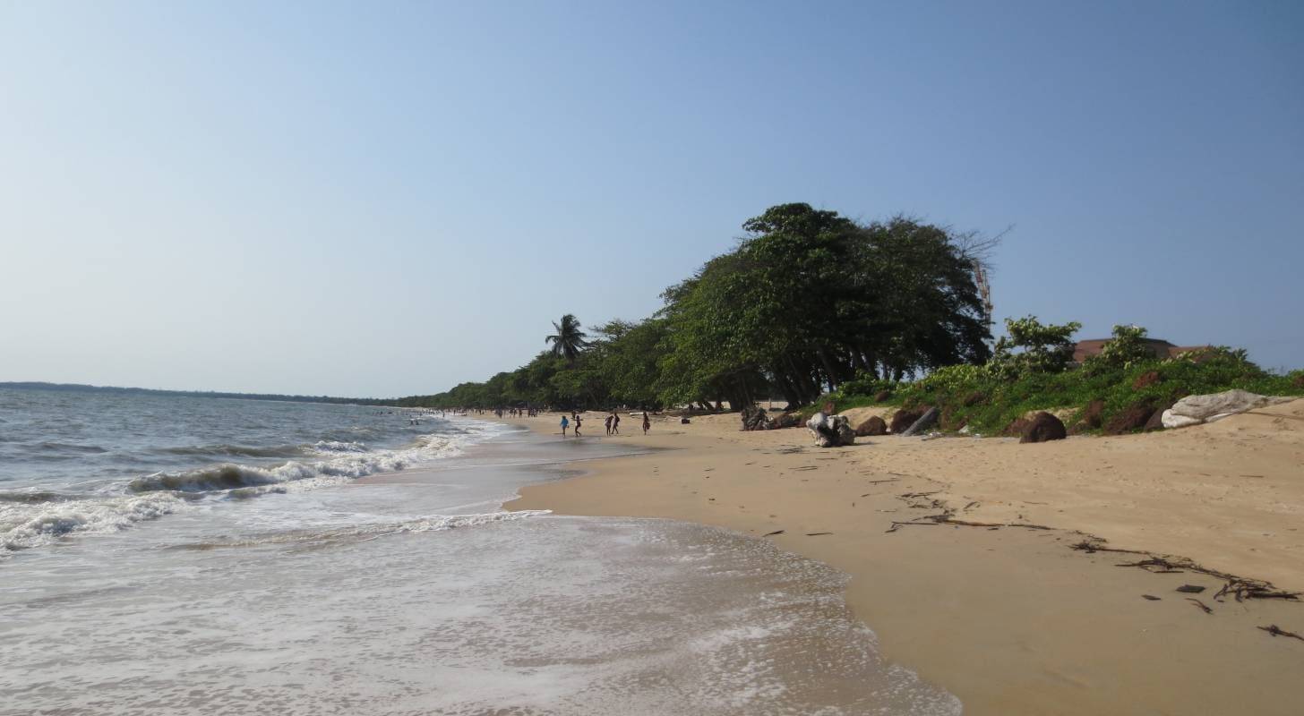 Vol pas cher pour le Gabon, détente sur une plage
