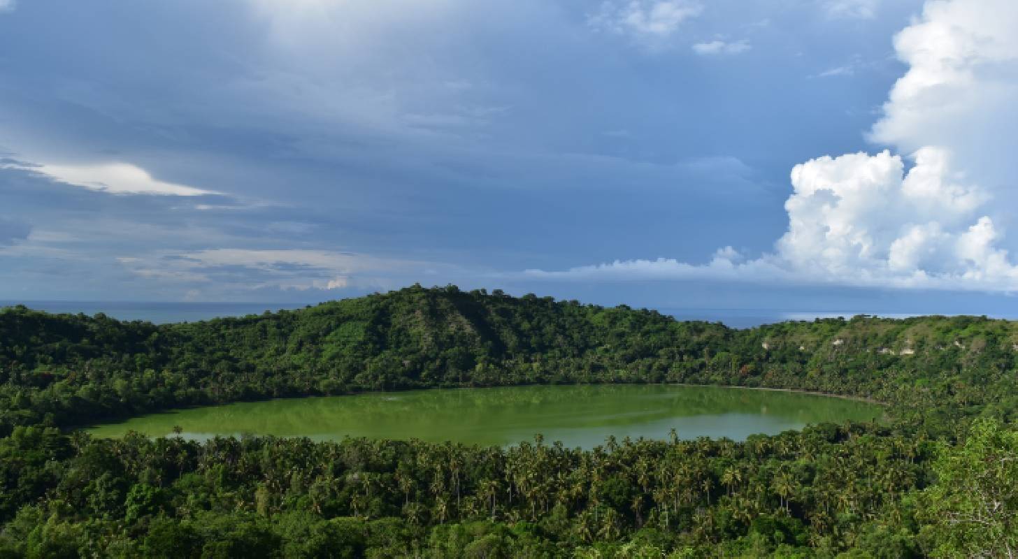 Vol pas cher pour Mayotte, visite du Lac Dziani