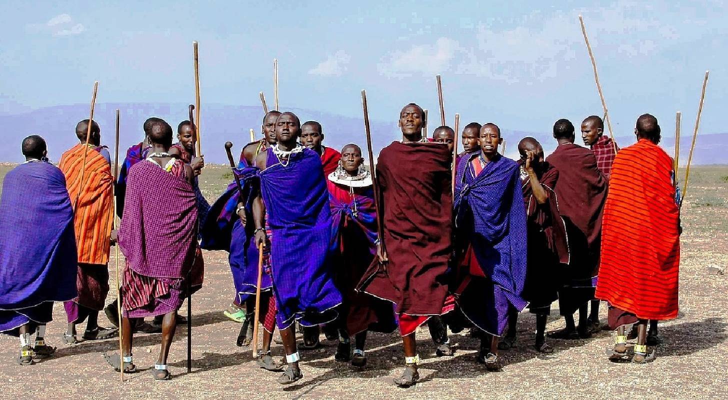 Réserver un vol pour la Tanzanie et allez voir les Massaï