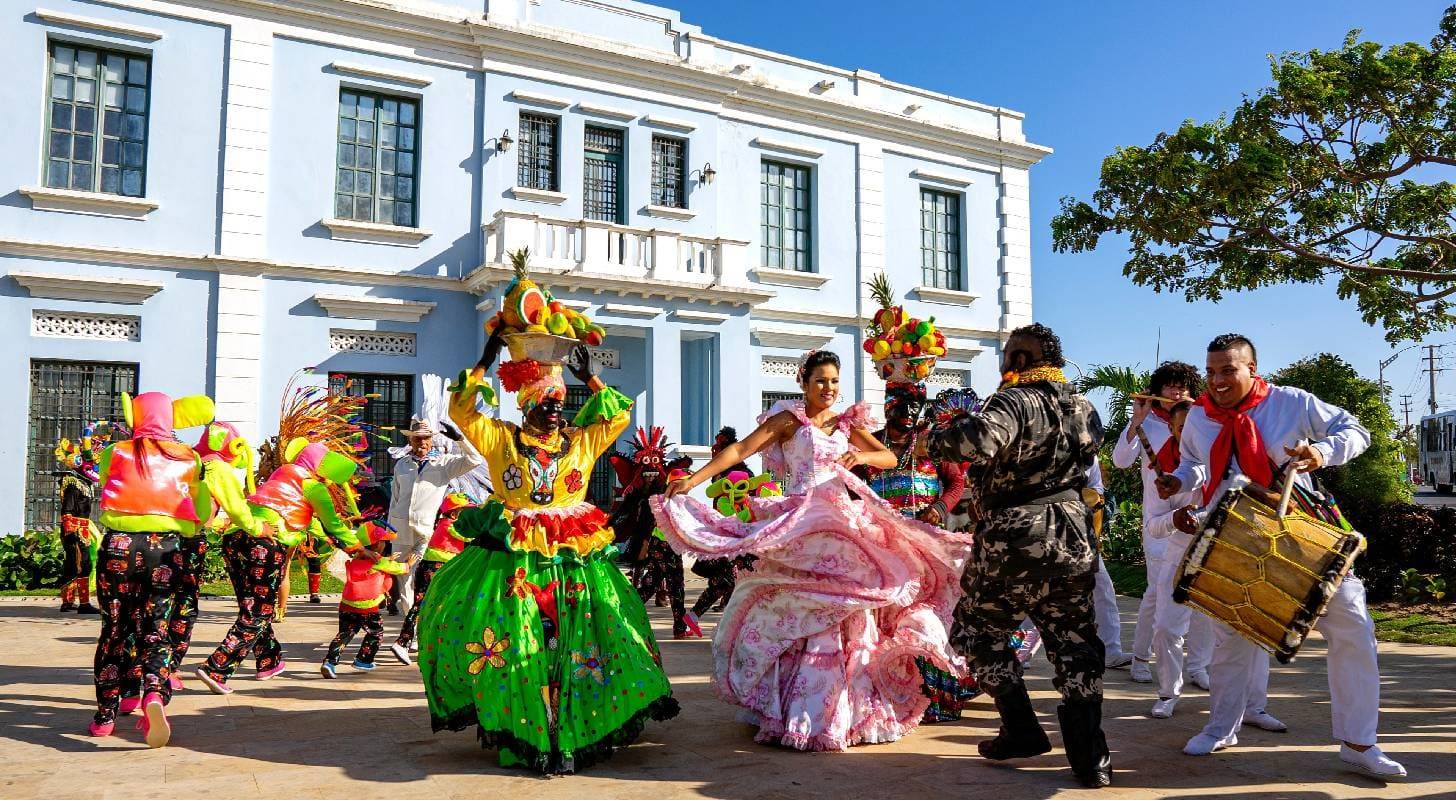 Réservez un vol pas cher pour la Colombie et assistez à une fête colombienne