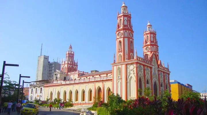 L'Église Saint-Nicolas à Barranquilla Trouvez un vol au meilleur prix pour la Colombie et visitez l'Église Saint-Nicolas à Barranquilla