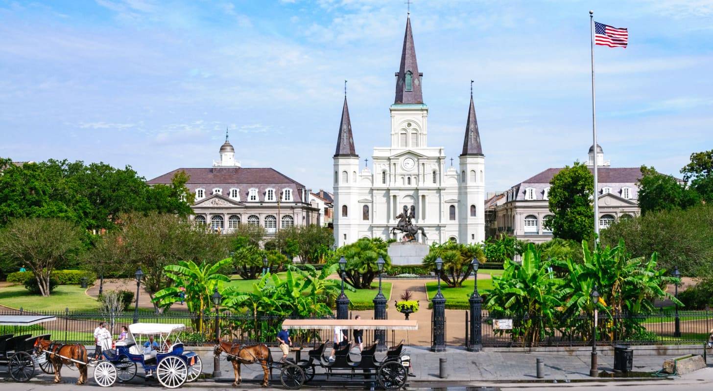 Trouvez un vol pas cher pour la Nouvelle Orléans et visiter Jackson Square 