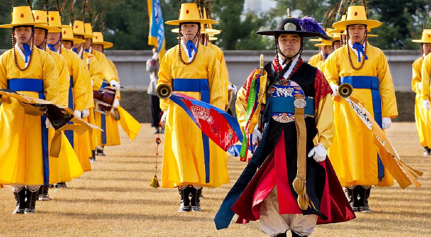 Voyage en Corée du Sud, défilé en costume traditionnel