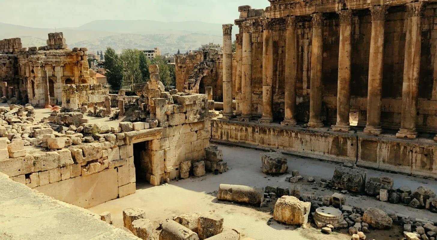 Vol pas cher pour le Liban, découvrez le Temple de Jupiter de Baalbek