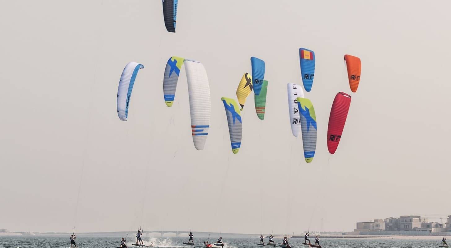 Billet d’avion pour Doha, sortie kitesurf sur les plages du Qatar