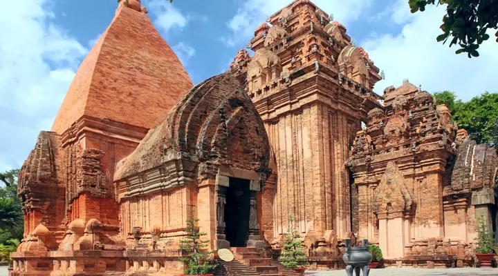 Le Temple de Cham à Nha Trang au Vietnam Billets d'avion pas chers Vietnam