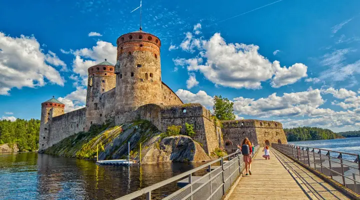 Le Château Olavinlinna Olofsborg à Savonlinna Réservez un vol pas cher pour la Finlande et visitez le Château Olavinlinna à Savonlinna