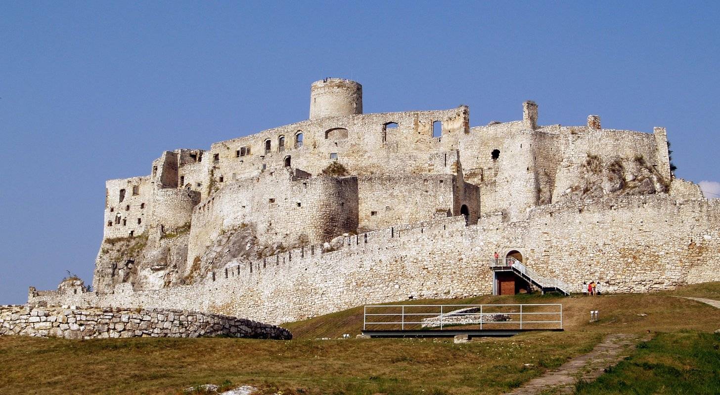 Billet d’avion pour la Slovaquie, visite du Château de Spisské Podhradie