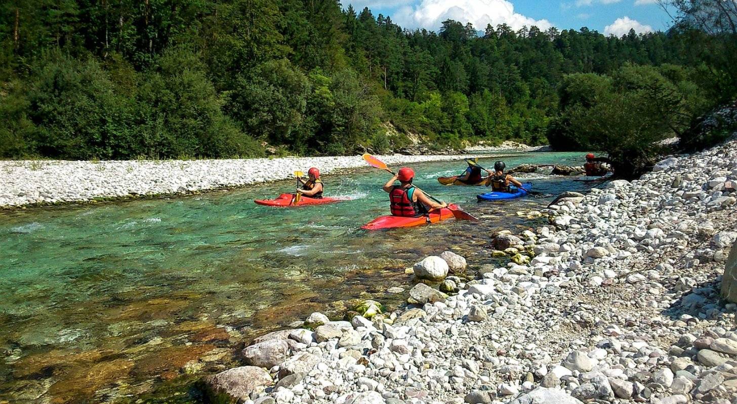 Voyage en Slovénie, descente d'une rivière en kayak