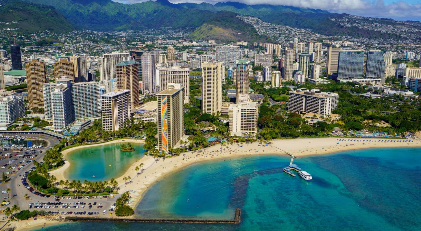 Partez en voyage à Hawaï et profitez de la plage d'Oahu