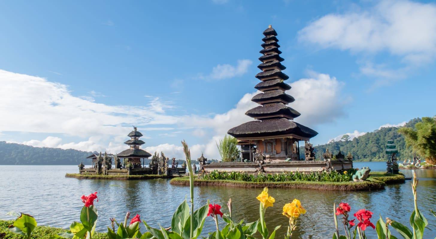 Billet d’avion pour Bali, visite du Temple d'Ulun Danu Bratan sur l'île de Bali