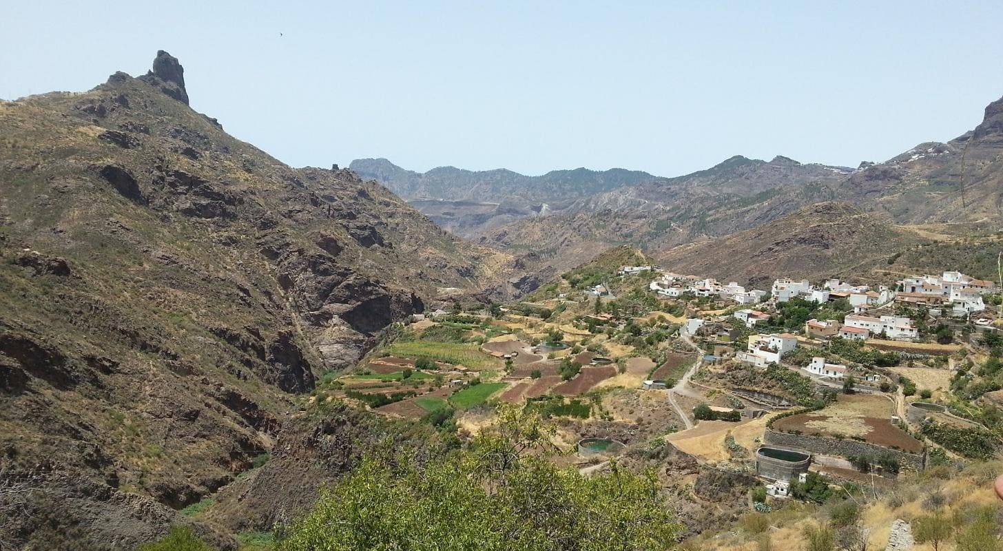 Explorez les paysages intérieurs de Grande Canarie, trouvez un vol pas cher pour les Canarie