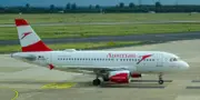 avion austrian airlines au sol