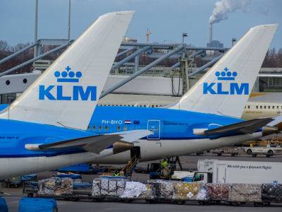 Photo d'une flotte d'avion KLM sur piste