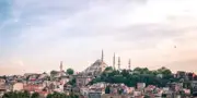 Photo du centre ville d'Istanbul avec la Cathédrale Sainte Sophie 
