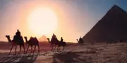 balade au pied des pyramides d egypte