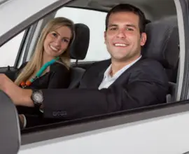 Location de voitures à Paris Orly avec Avis